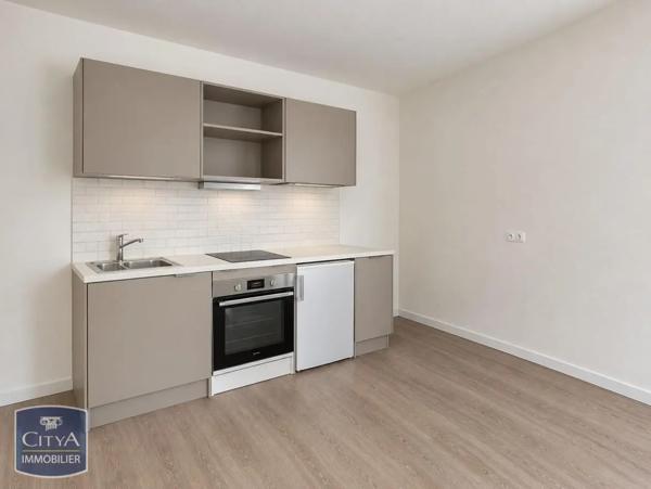 Appartement à louer 2 pièces 41.72m² Dourdan (91410)