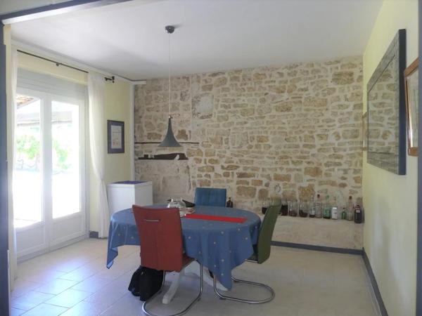 Belle maison avec gite, dépendances et grand jardin