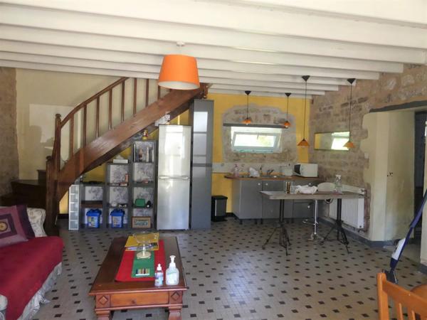 Belle maison avec gite, dépendances et grand jardin