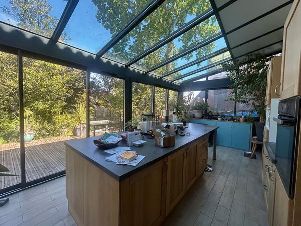 Maison - 143m2 - 4 chambres - 2 garages - La Trompette 669 000 € **  - Référence  MR740