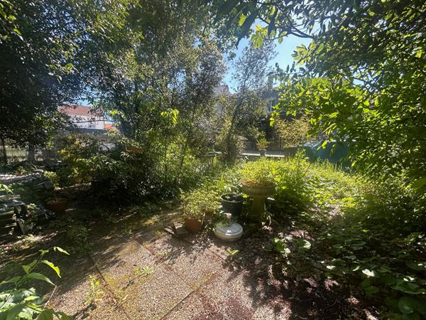 Maison - 143m2 - 4 chambres - 2 garages - La Trompette 669 000 € **  - Référence  MR740
