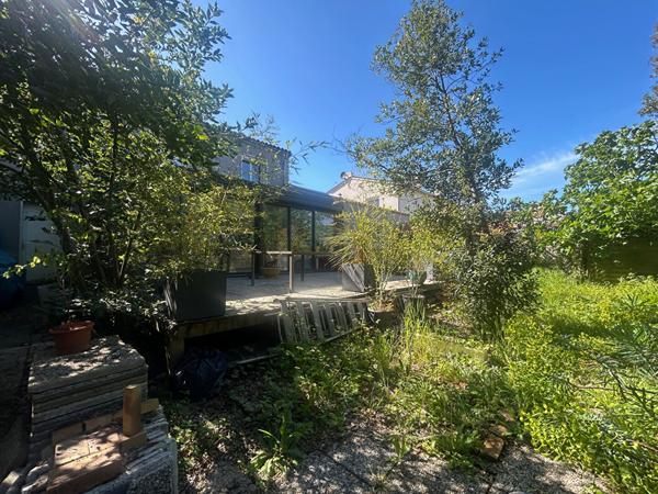 Maison - 143m2 - 4 chambres - 2 garages - La Trompette 669 000 € **  - Référence  MR740