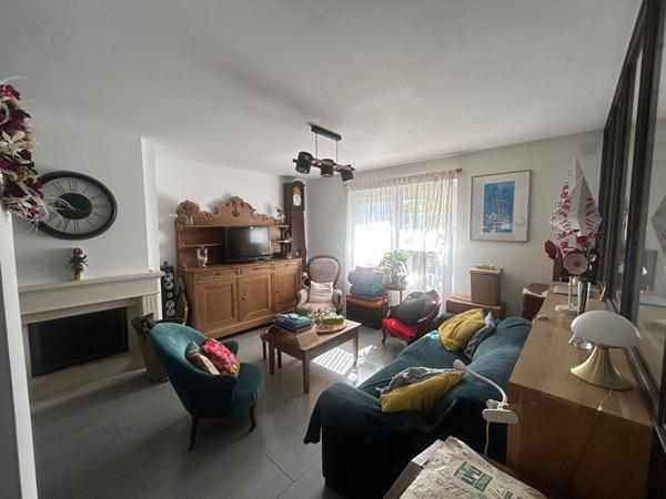 Maison - 143m2 - 4 chambres - 2 garages - La Trompette 669 000 € **  - Référence  MR740