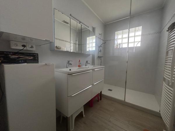 Maison - 143m2 - 4 chambres - 2 garages - La Trompette 669 000 € **  - Référence  MR740