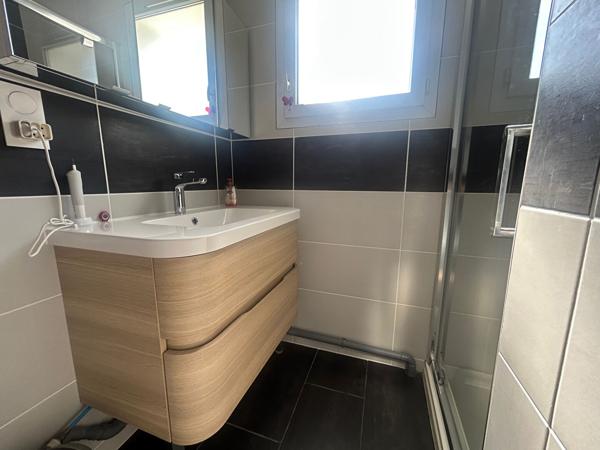 Maison - 143m2 - 4 chambres - 2 garages - La Trompette 669 000 € **  - Référence  MR740