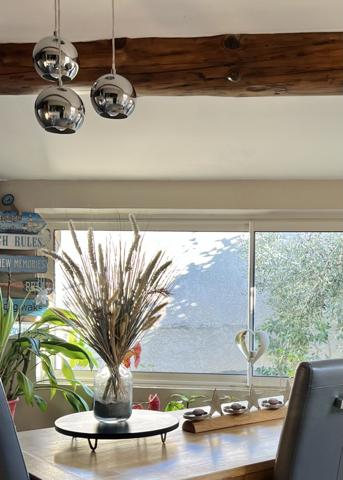 Lauris (84360) Maison avec jardin, piscine et dépendance proche du village