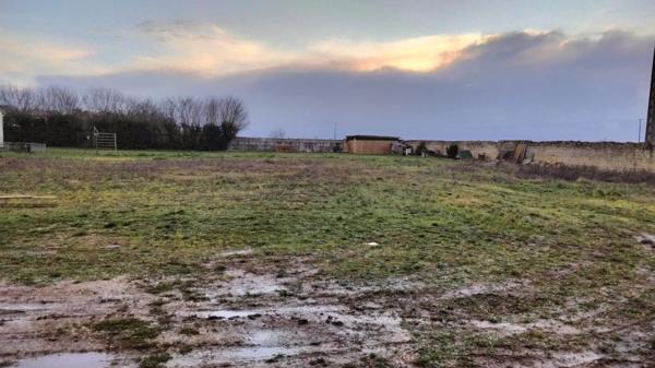 Terrain constructible Neuville 940m2