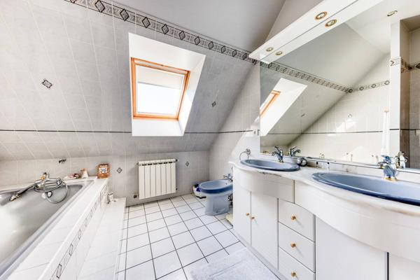 Maison Pontault Combault 6 pièce(s) 116 m2