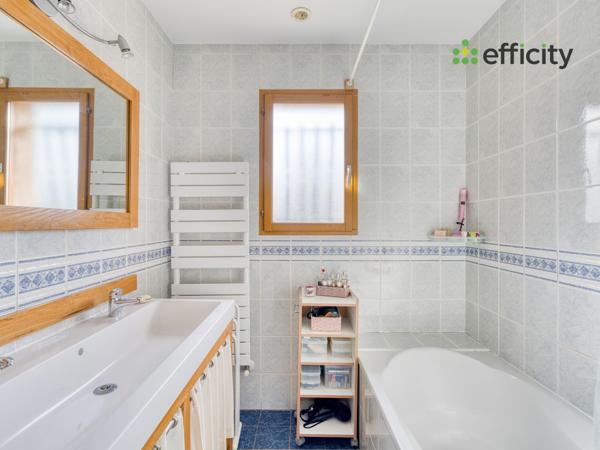 Maison 5 pièces - 100 m² Exclusivité efficity