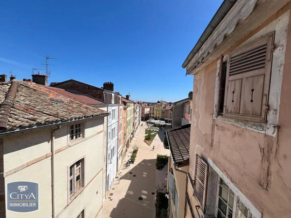 Appartement à louer 2 pièces 39m² Mâcon (71000)