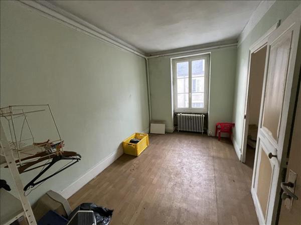 Maison à vendre 21 240 € Châteauneuf-sur-Cher 3 p 53 m² DPE