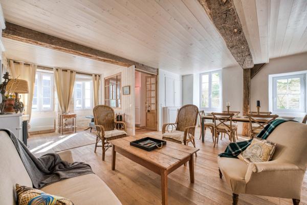 Maison de charme au cœur de Saint-Martin-de-Ré – Emplacement d’exception