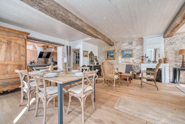 Maison de charme au cœur de Saint-Martin-de-Ré – Emplacement d’exception