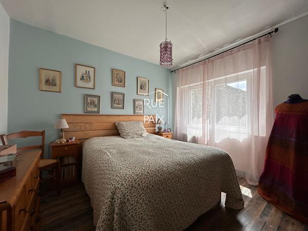 79400 SAINT MAIXENT L ECOLE MAISON DE VILLE 83 m²