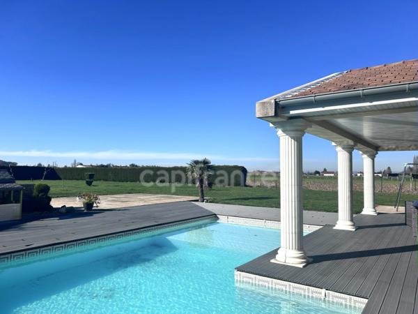 Maison contemporaine de 202 m² – Garage exceptionnel de 130 m² a vendre