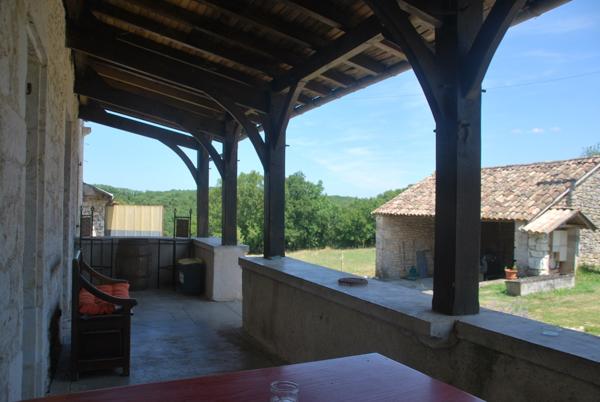 Montaigu-de-Quercy (82150) Propriété avec deux maisons, piscine et dépendances
