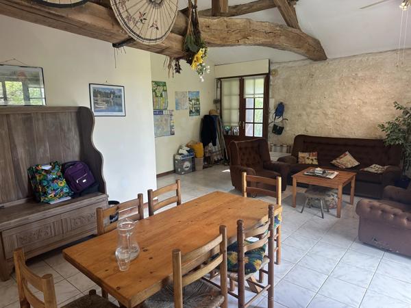 Bel ensemble à la campagne, de deux maisons - un seul prix!
