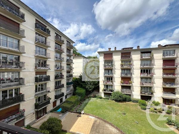 Appartement F4 à vendre  4 pièces - 106,62 m2 ST CLOUD - 92