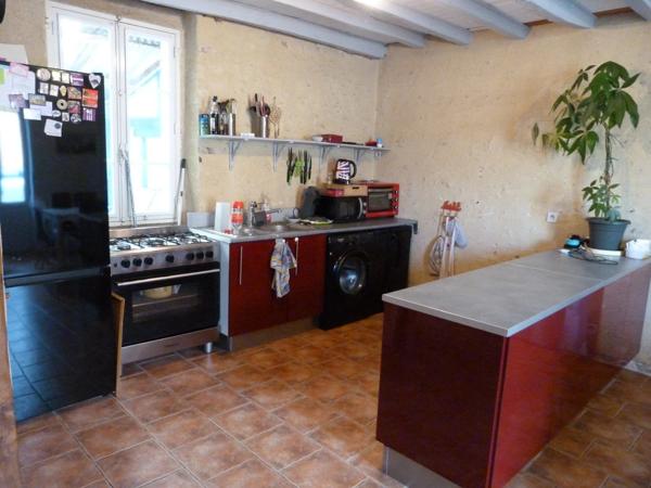 Vente                                                      Maison
                        
                     4 pièces                      125 m2                     à Bouges-le-Château