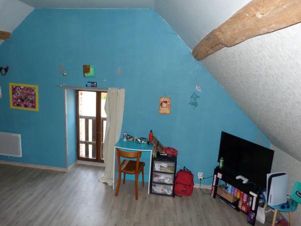 Vente                                                      Maison
                        
                     4 pièces                      125 m2                     à Bouges-le-Château