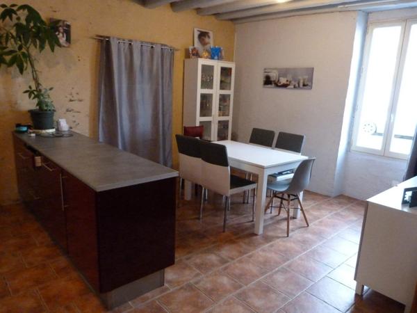 Vente                                                      Maison
                        
                     4 pièces                      125 m2                     à Bouges-le-Château