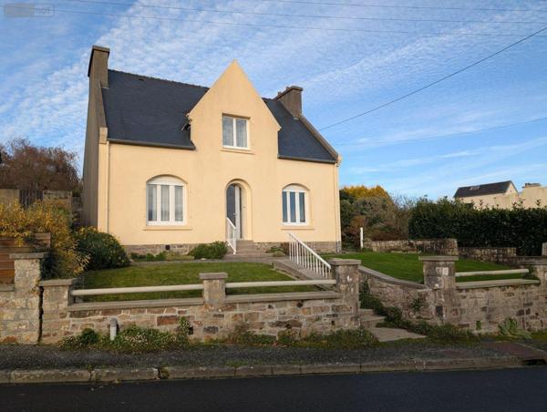 Maison à vendre à Landivisiau dans le Finistère (29400), ref : 4112
