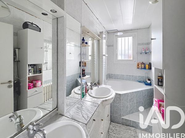 Maison à vendre 6 pièces 100 m² Sainte-Geneviève-des-Bois