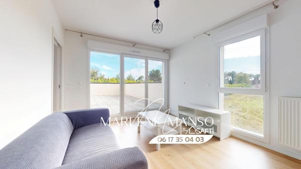 T4 proche du tram C avec grande terrasse et balcon