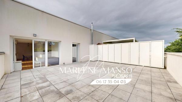 T4 proche du tram C avec grande terrasse et balcon