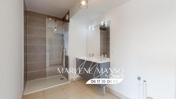 T4 proche du tram C avec grande terrasse et balcon