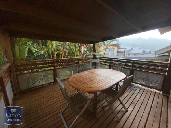 Appartement à louer 2 pièces 48m² Saint-Denis (97417)