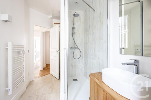Appartement à vendre  4 pièces - 81,67 m 2   PARIS  - 75005
