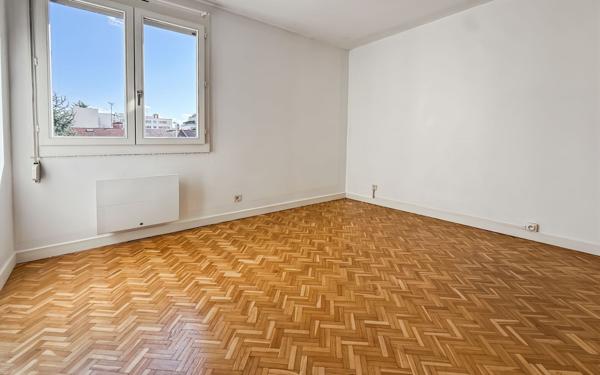Appartement à vendre    4 pièces •  Lyon 8