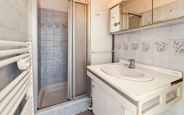 Appartement à vendre    4 pièces •  Lyon 8