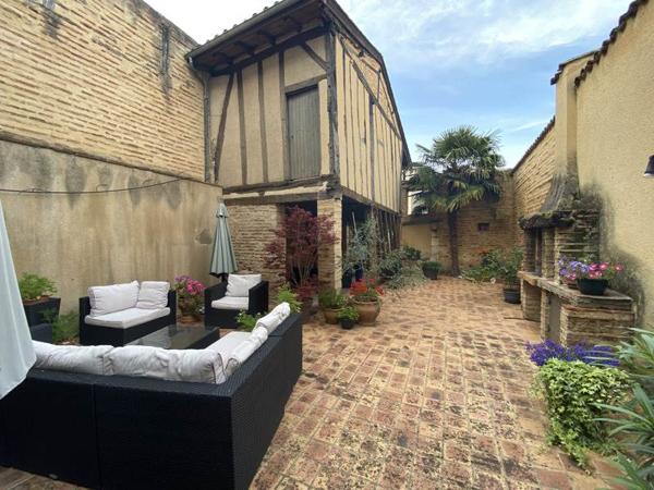 Immeuble à vendre |                                       Marmande |                                            240 m²