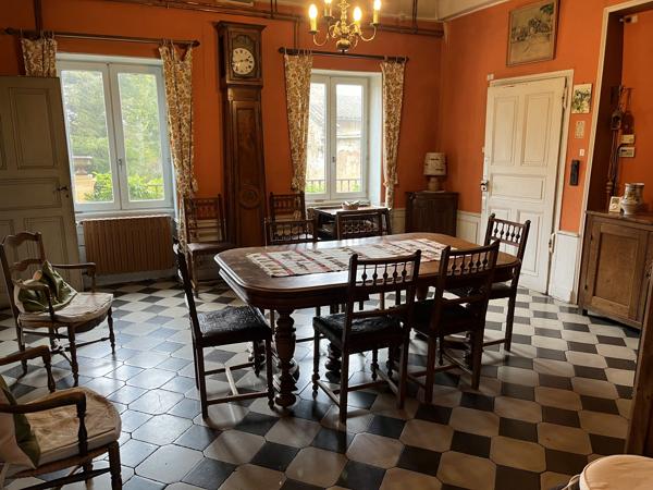 Maison dans La Chapelle-de-Guinchay