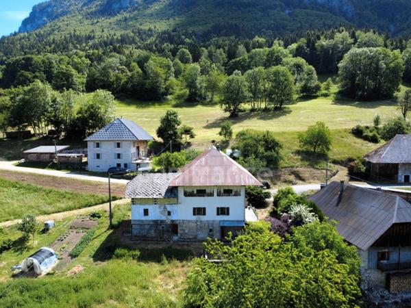 Maison T4 82m² avec Grange 300m² à rénover