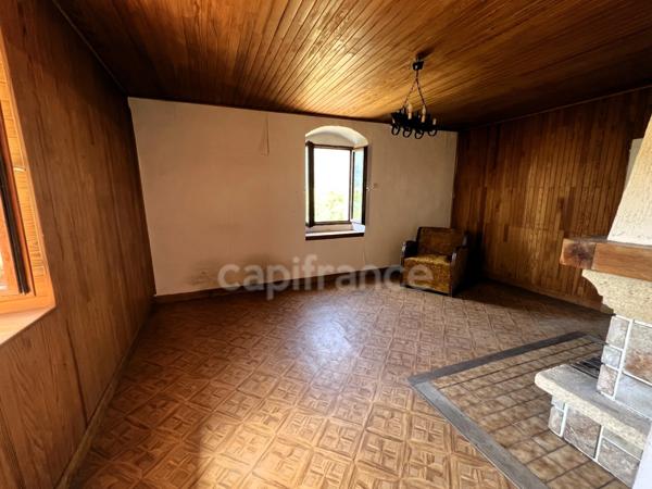Maison T4 82m² avec Grange 300m² à rénover
