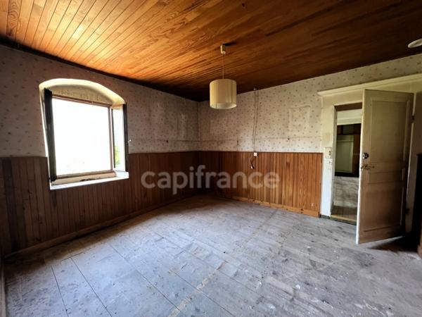 Maison T4 82m² avec Grange 300m² à rénover