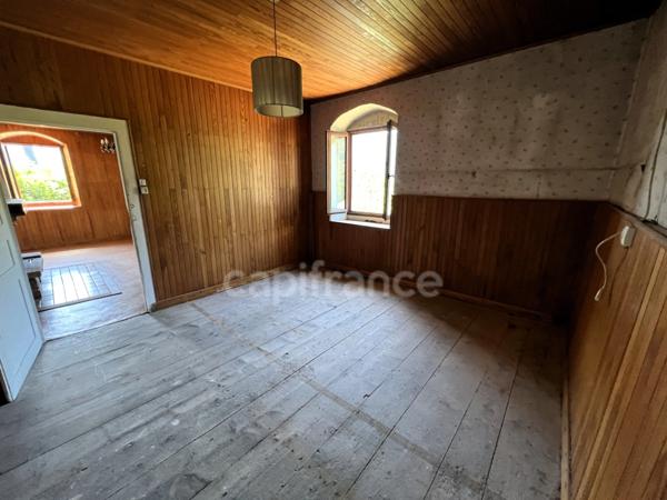 Maison T4 82m² avec Grange 300m² à rénover