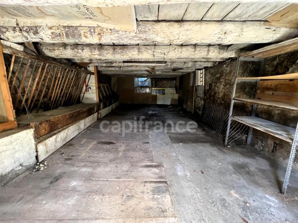 Maison T4 82m² avec Grange 300m² à rénover