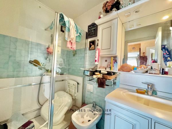 Antibes (06600) ANTIBES 3/4 PIECES GRAND GARAGE ET CAVE