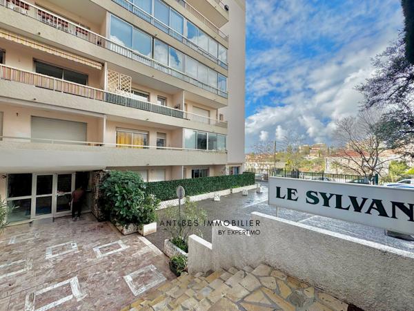 Antibes (06600) ANTIBES 3/4 PIECES GRAND GARAGE ET CAVE