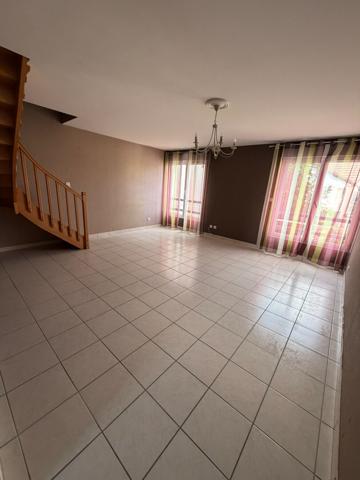 Appartement Yssingeaux T3 en duplex avec garage
