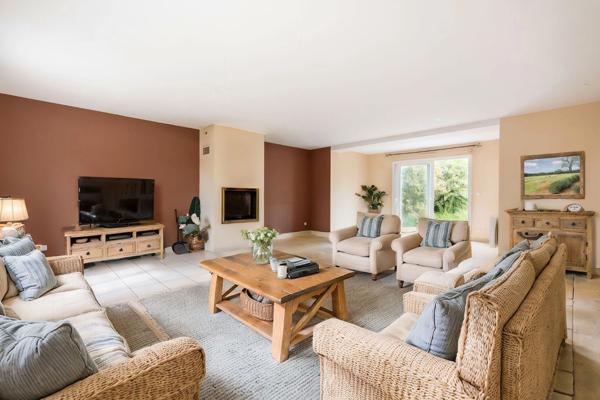 Maison à vendre 6 pièces AMENUCOURT (95)