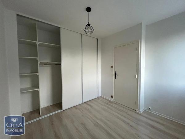 Appartement à louer 4 pièces 67.89m²