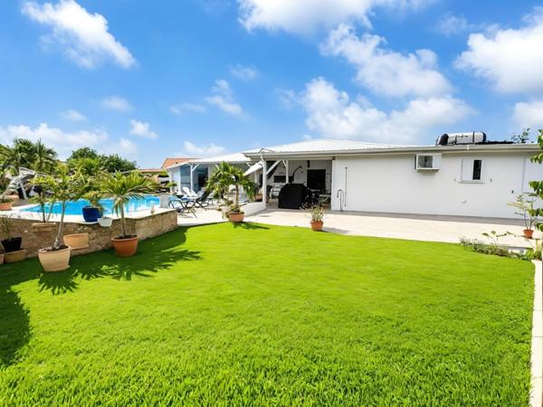 Villa d'exception de plain-pied 6 pièces, avec piscine, vue montagne – Le Gosier LE GOSIER (971)