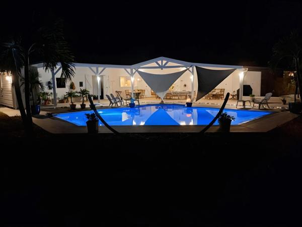 Villa d'exception de plain-pied 6 pièces, avec piscine, vue montagne – Le Gosier LE GOSIER (971)