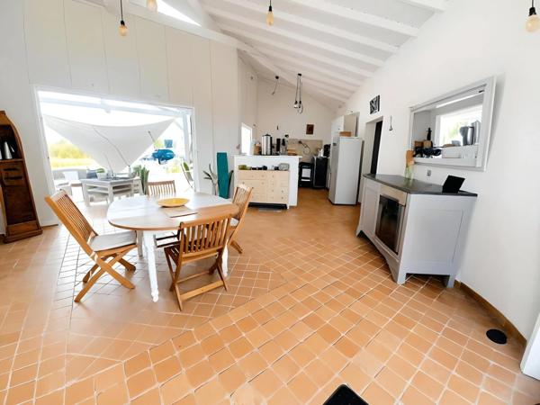 Villa d'exception de plain-pied 6 pièces, avec piscine, vue montagne – Le Gosier LE GOSIER (971)