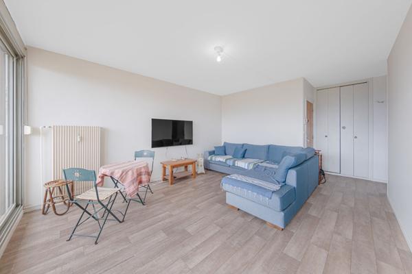 Appartement T3 de 66 m2 en dernier étage, proche centre-ville avec balcon, garage , cave et ascenseur